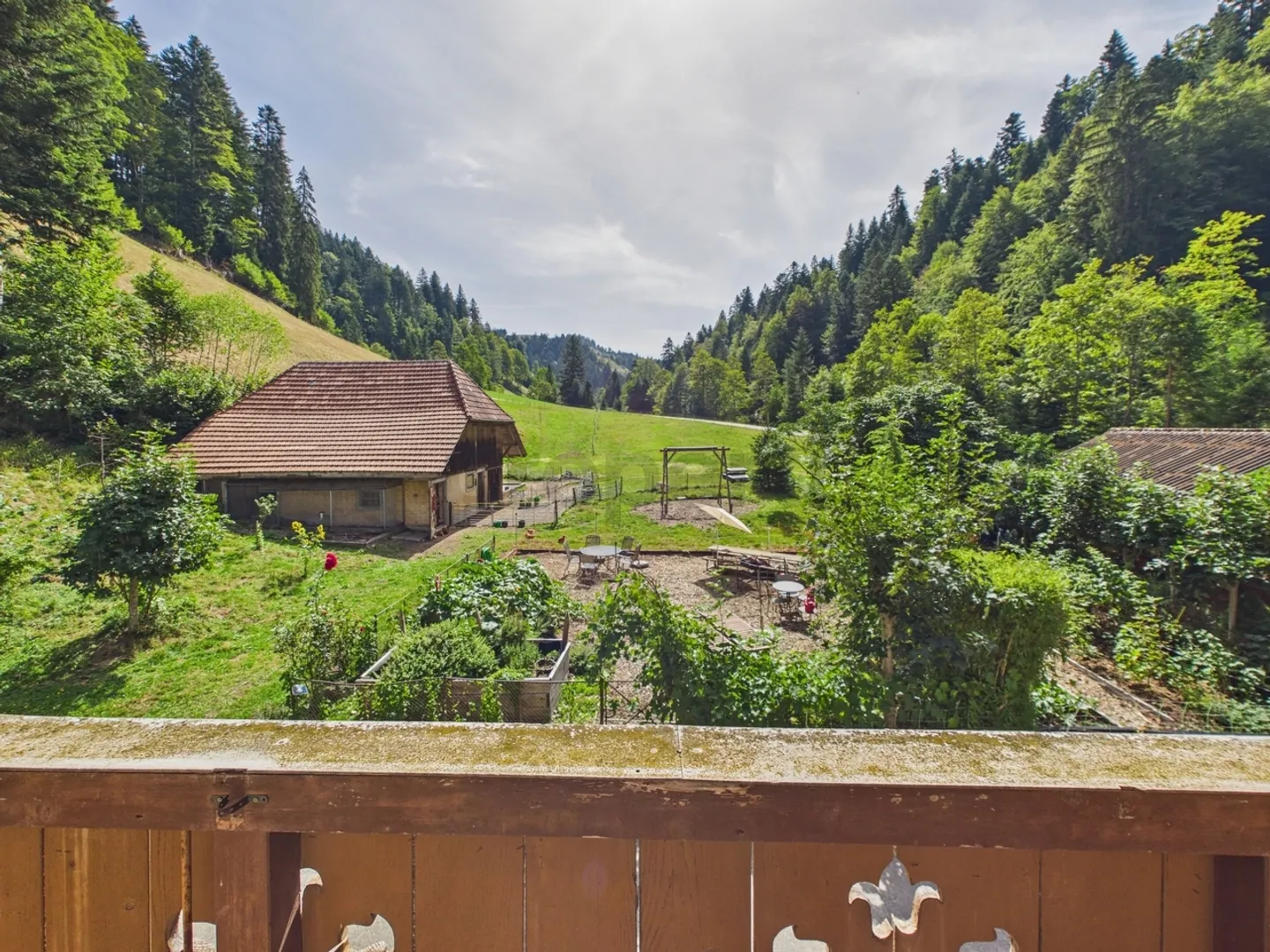 Spacious Family Home in Emmental - Photo 12 of 13