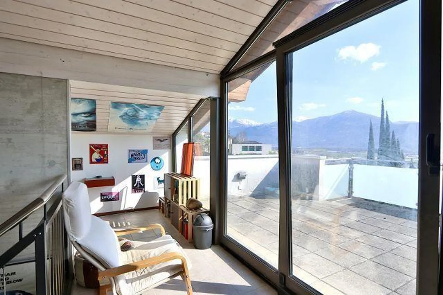 Villa soleggiata con vista panoramica - Foto 12 di 43