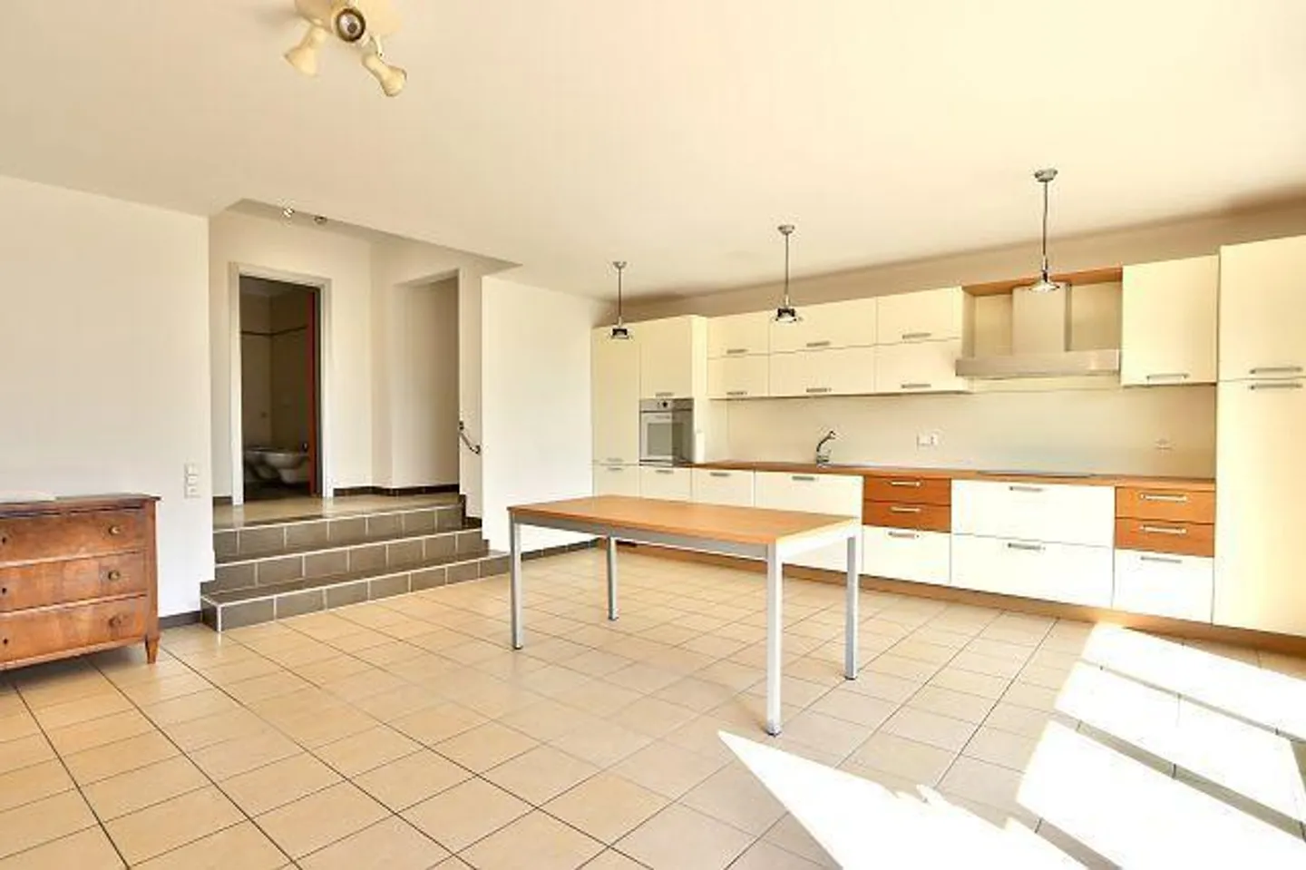 Villa soleggiata con vista panoramica - Foto 19 di 43