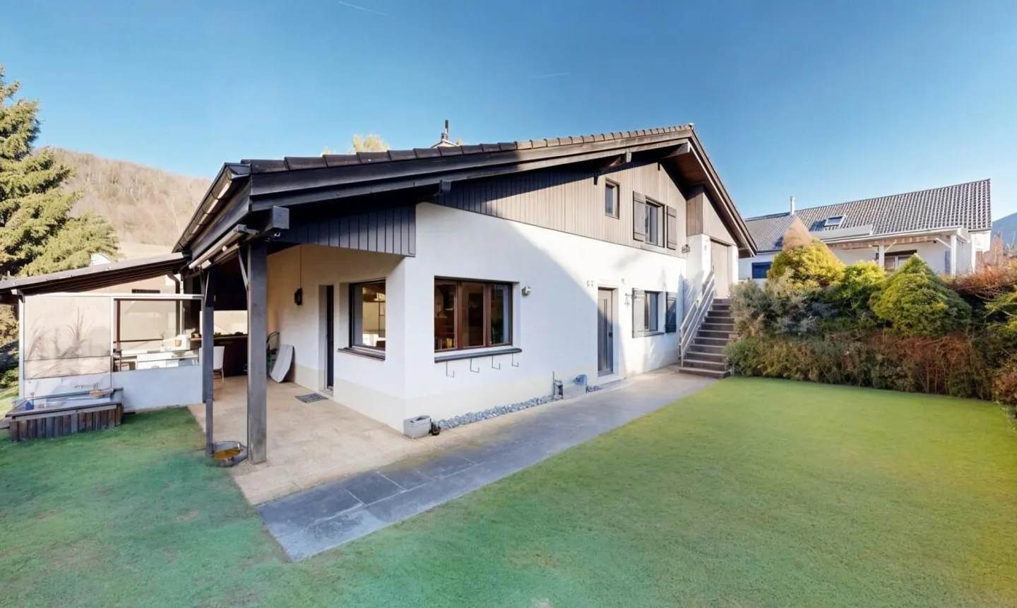 Maison familiale charmante avec jardin - Photo 1 sur 11
