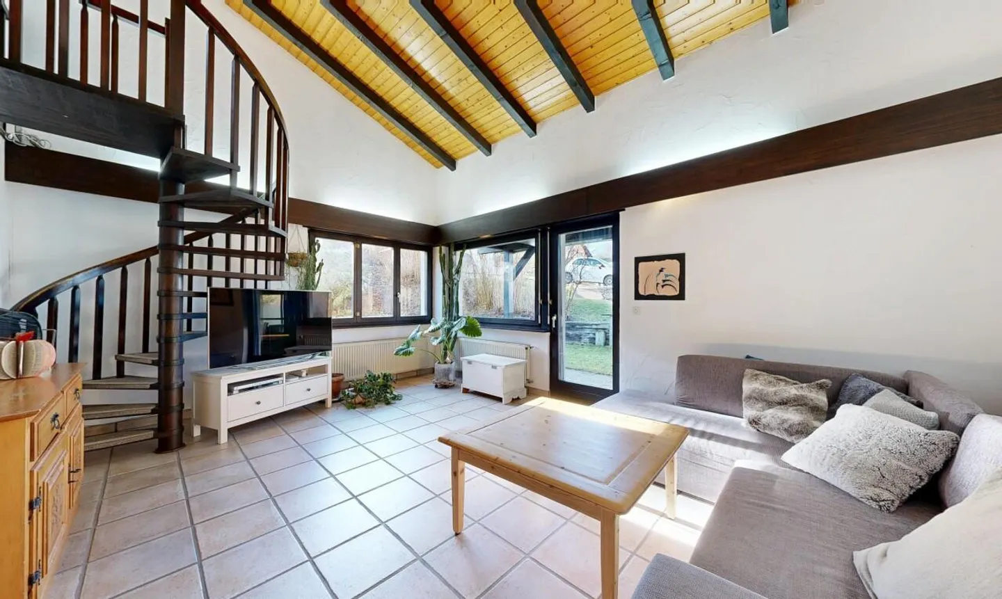 Maison familiale charmante avec jardin - Photo 4 sur 11