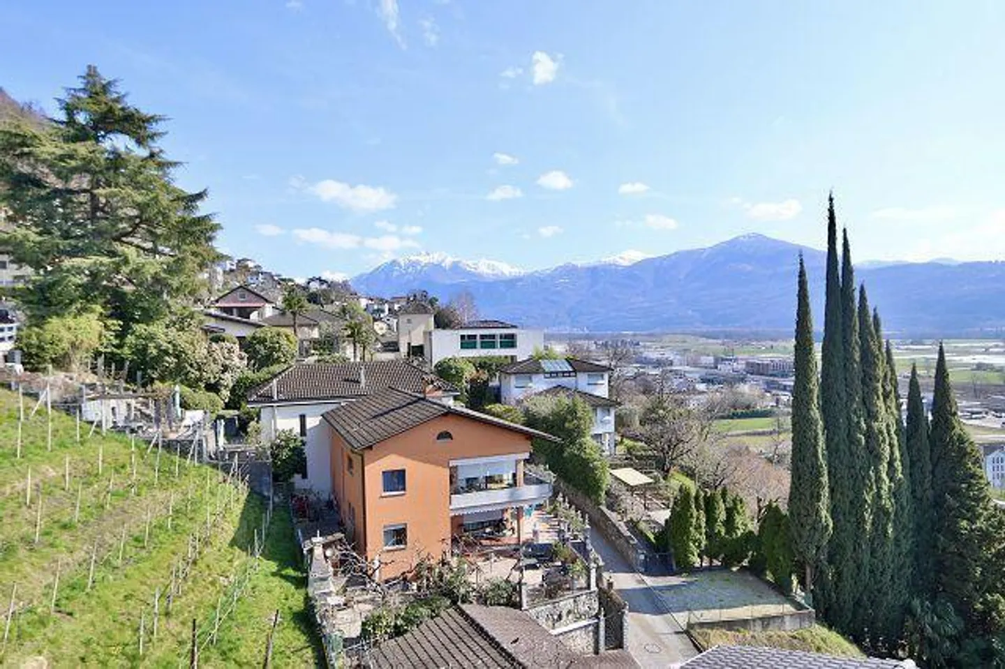 Villa soleggiata con vista panoramica - Foto 36 di 43