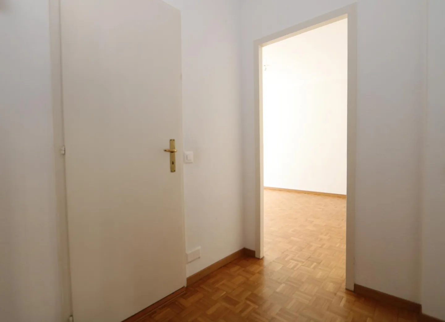 2-room apartment - Photo 7 of 8
