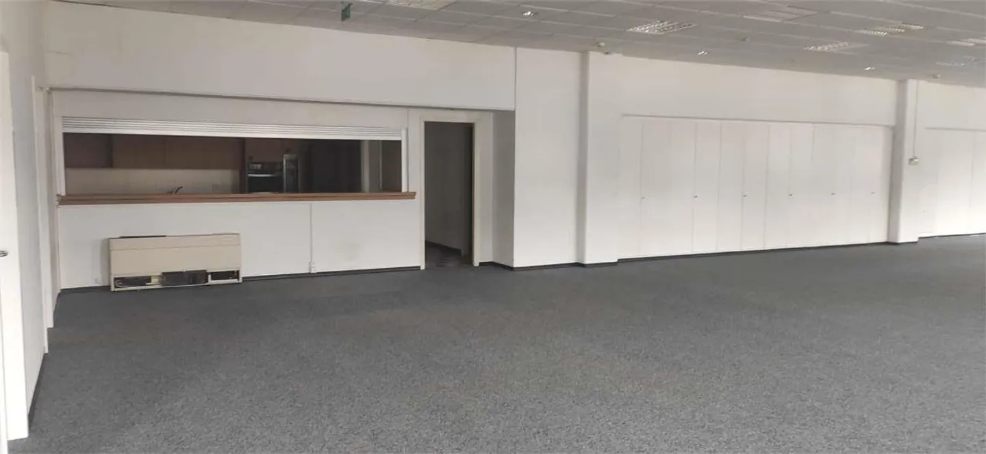 Commercial space for rent 327 sqm - Photo 7 of 10
