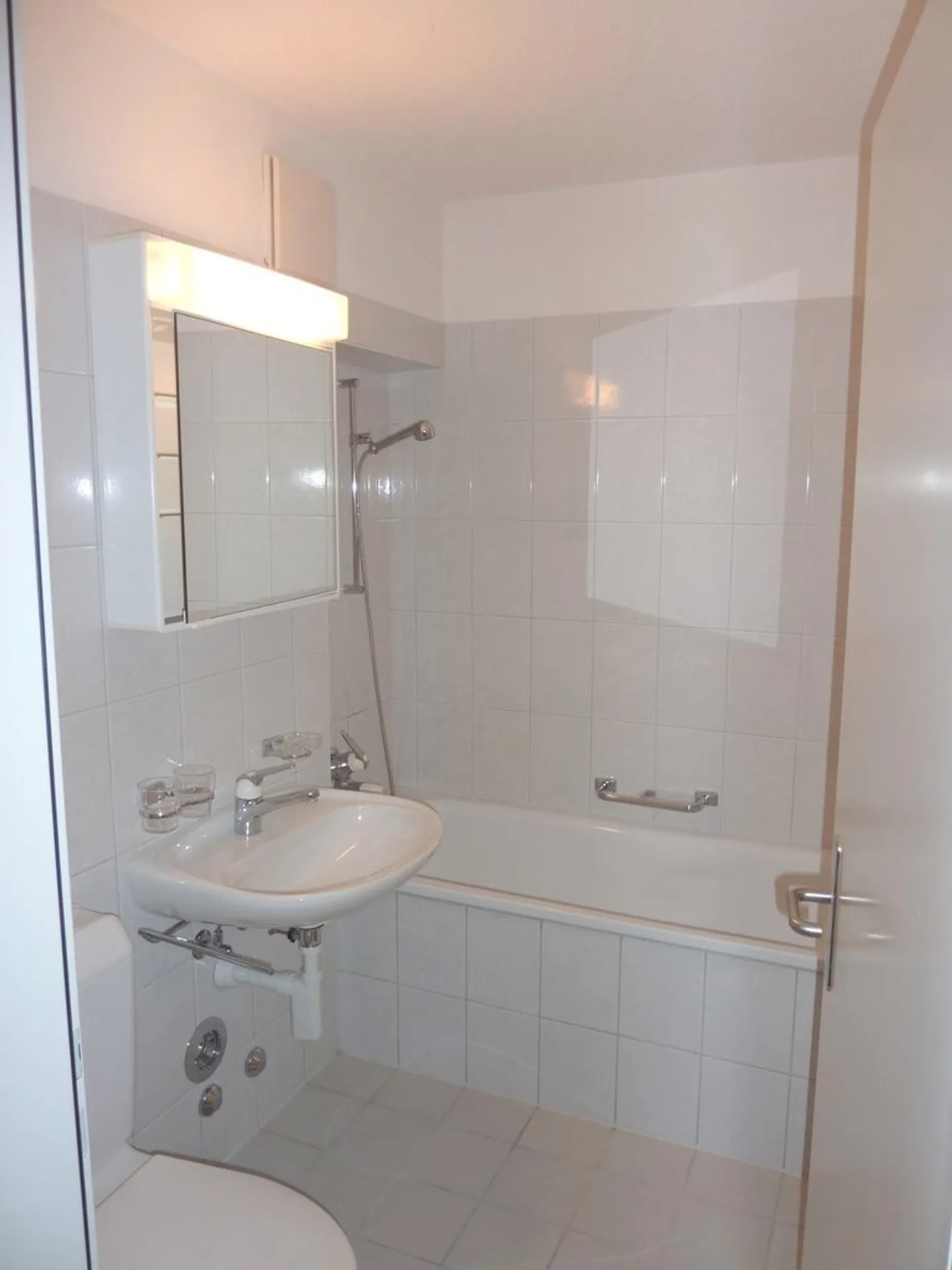 Charming 3-Room Apartment - Photo 4 of 6