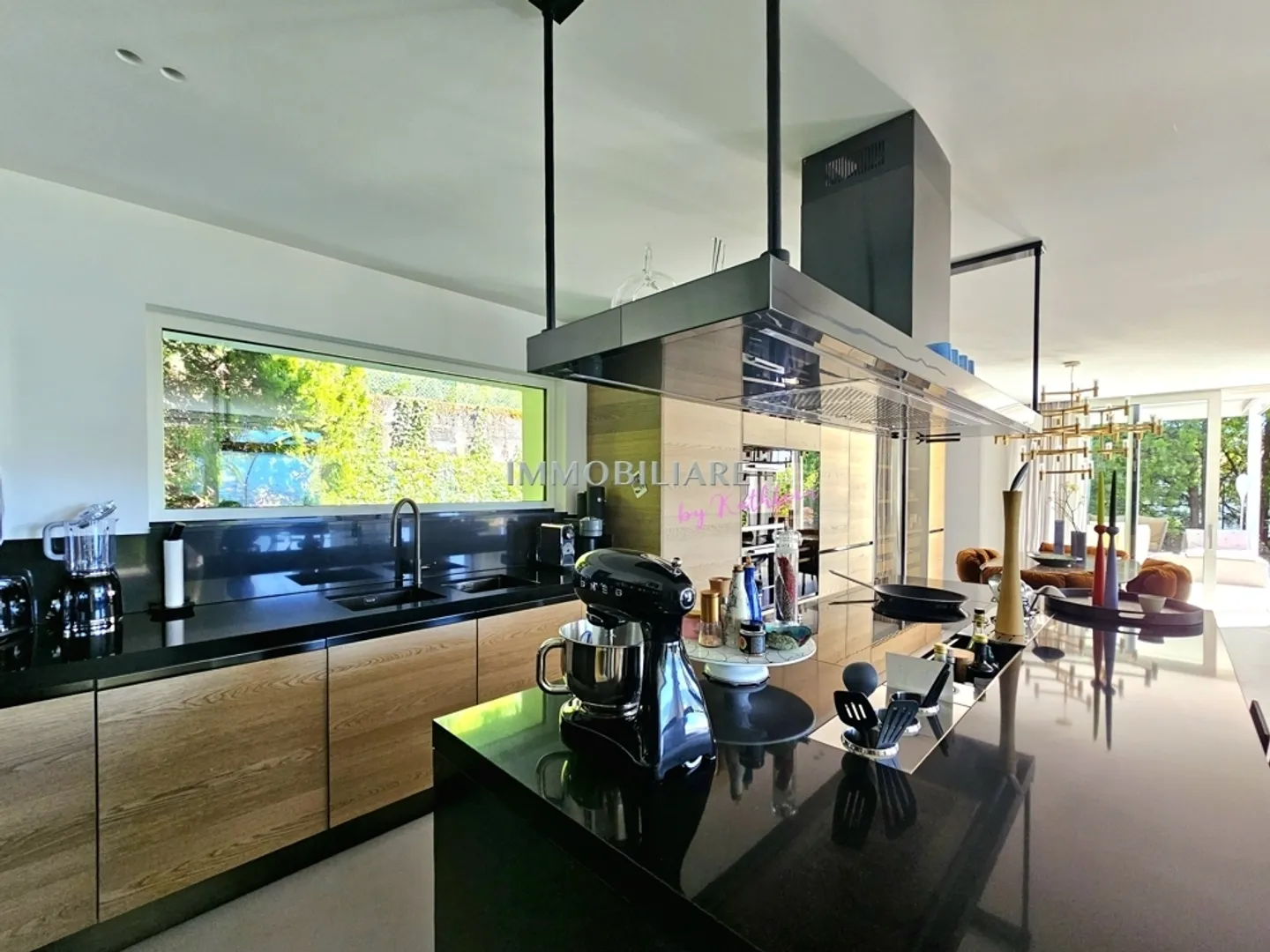 Vivere Elevato: Villa, situata in una posizione assolutamente tranquilla, ristrutturata con materiali di alta qualità - Foto 10 di 13
