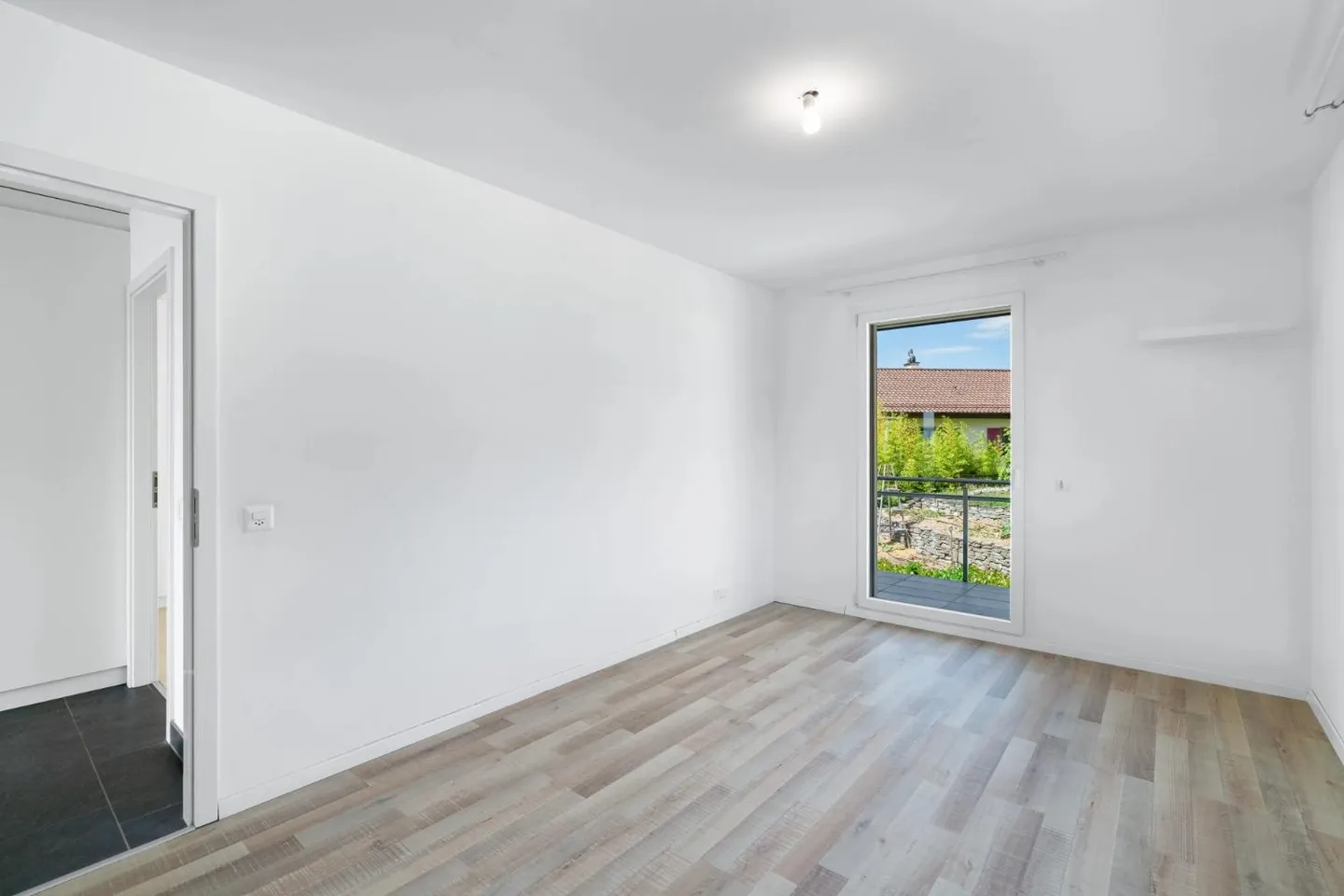 Appartamento di 4,5 stanze con vista lago a Yens - Foto 8 di 13