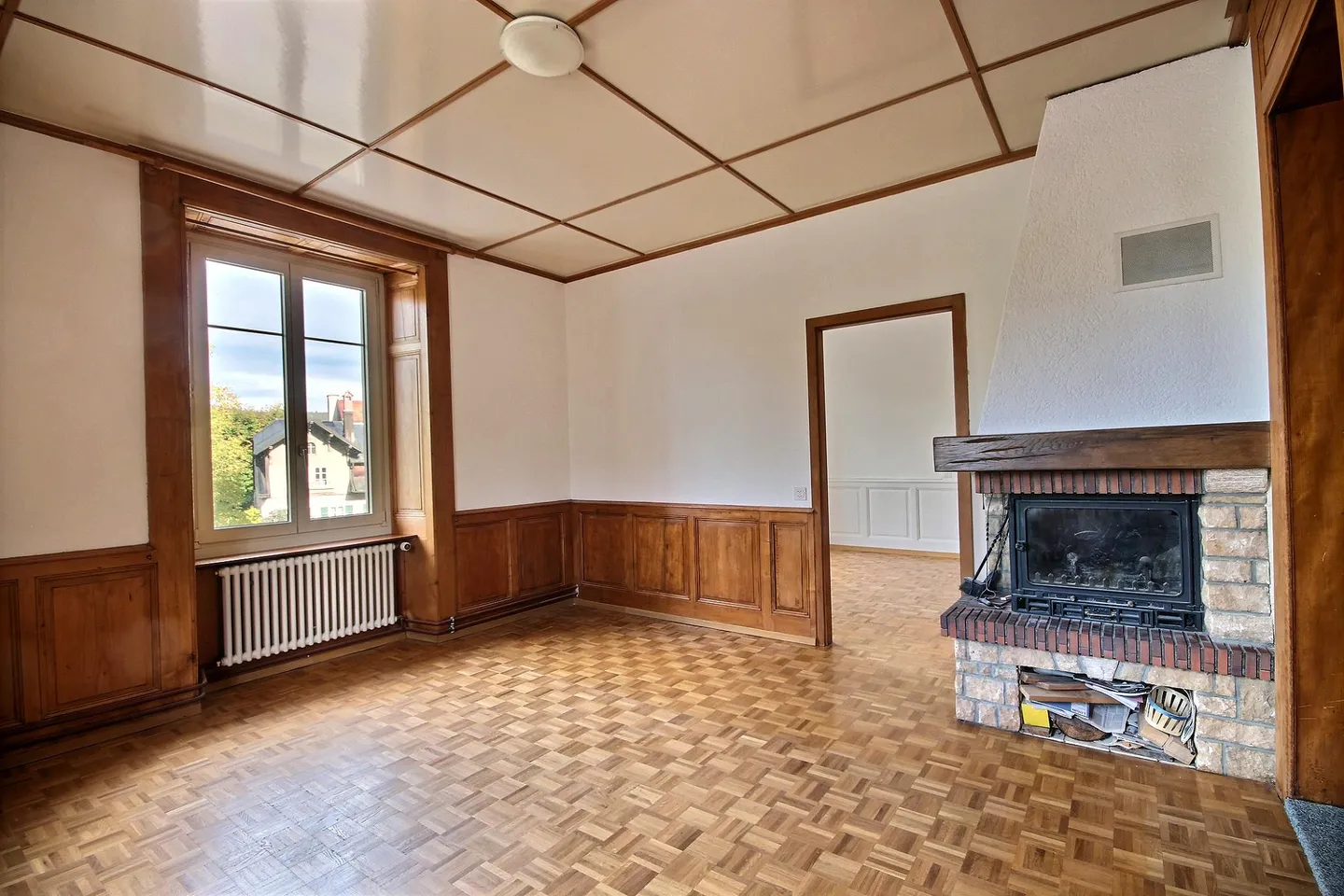 Charming 4-Room Apartment - Photo 1 of 15