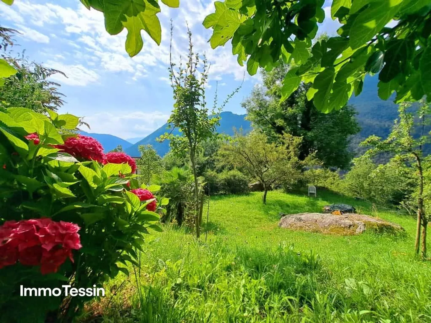 Rarity - A Piece of Paradise in Berzona, Ground Floor Apartment with 30... - Photo 2 of 13