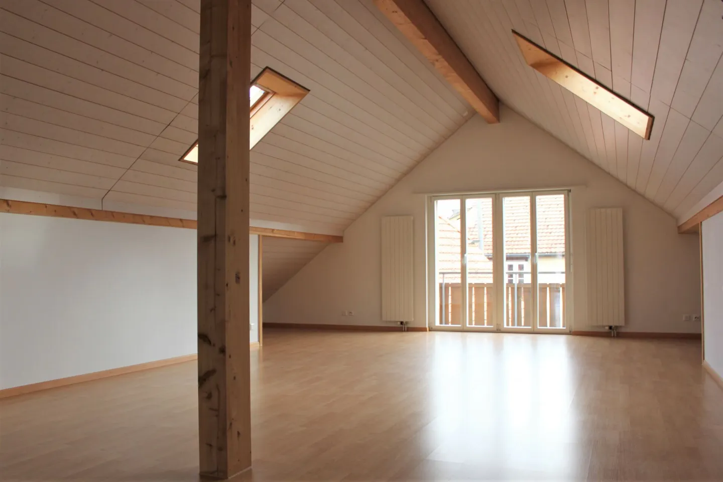 Geräumige Wohnung in Schwarzenburg - Foto 2 von 5
