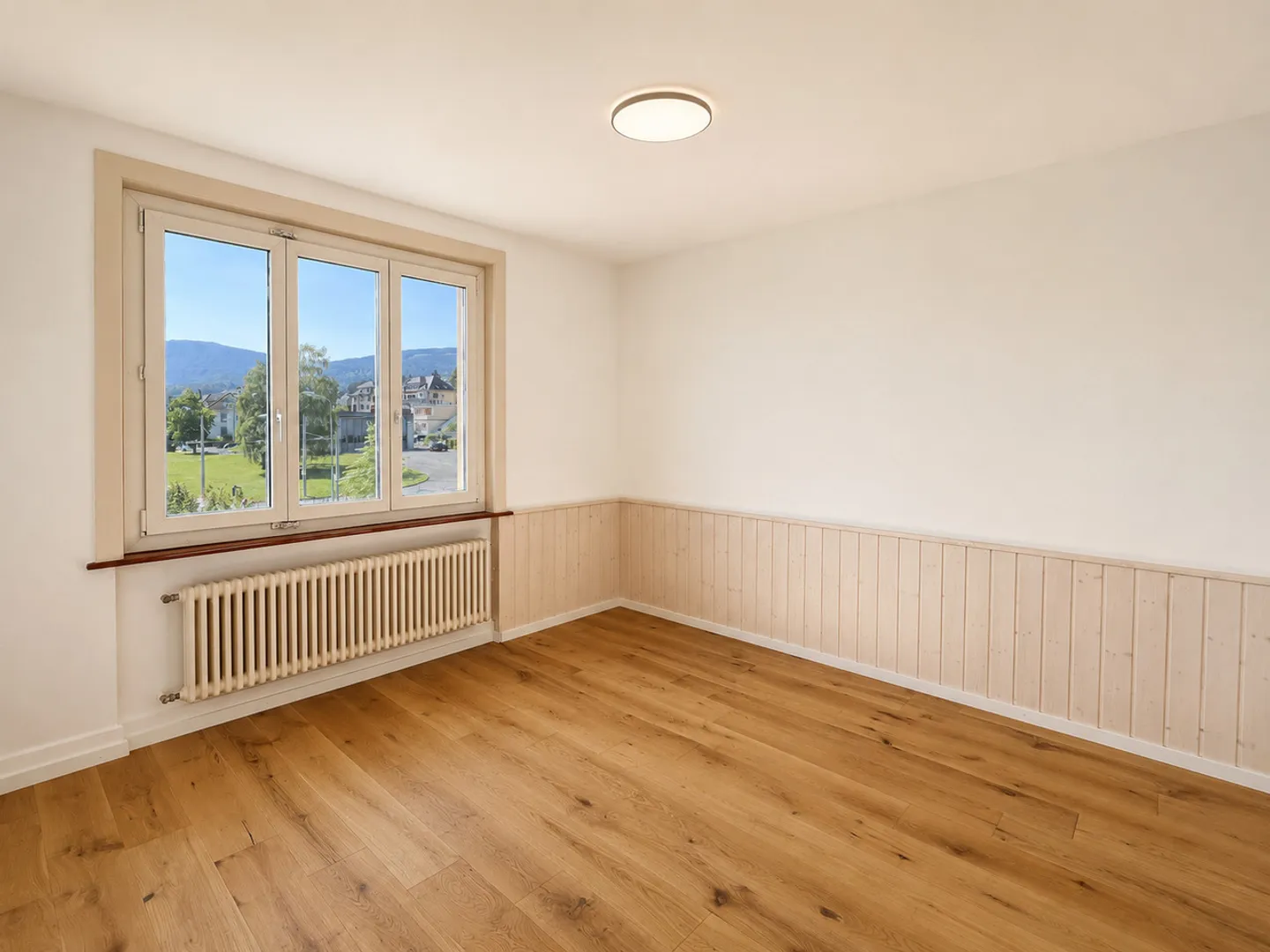 Renovierte Wohnung mit herrlichem Blick auf den See und die Alpen - Foto 4 von 9