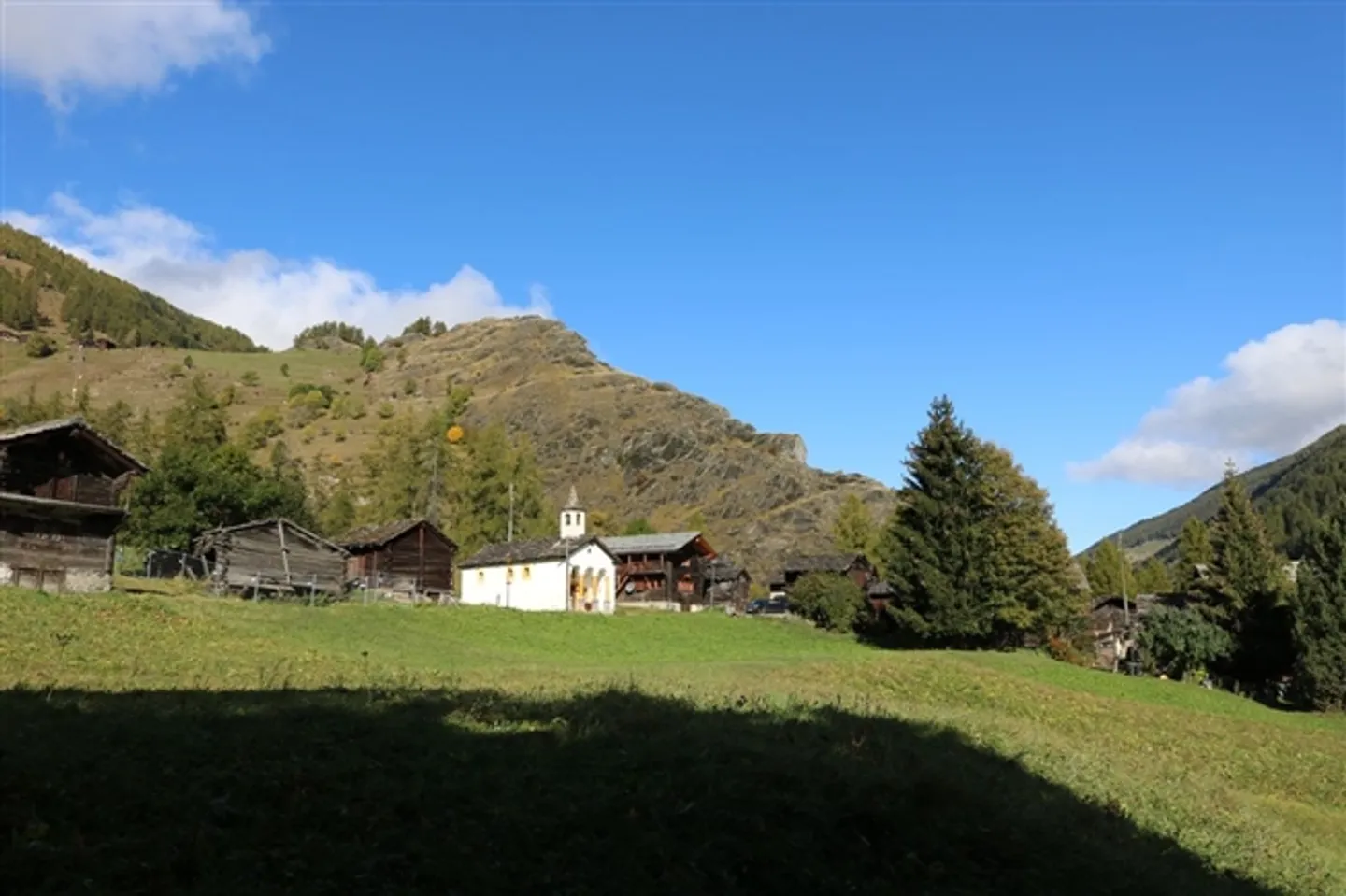 «AUTHENTISCHE WOHNUNG» - Foto 9 von 9