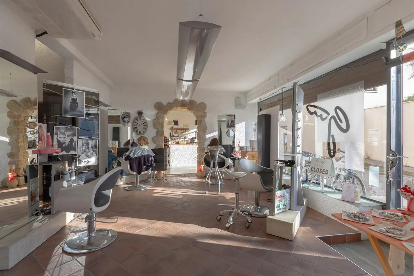 Elegante immobile commerciale di due stanze sul lungomare di Melide - Foto 1 di 9