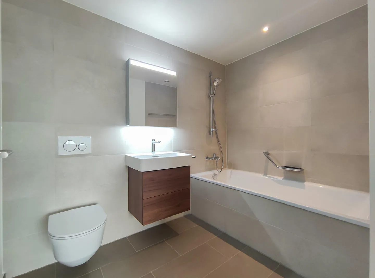 Moderne Wohnung mit exclusiver Sicht auf den Rheinfall - Foto 7 von 12