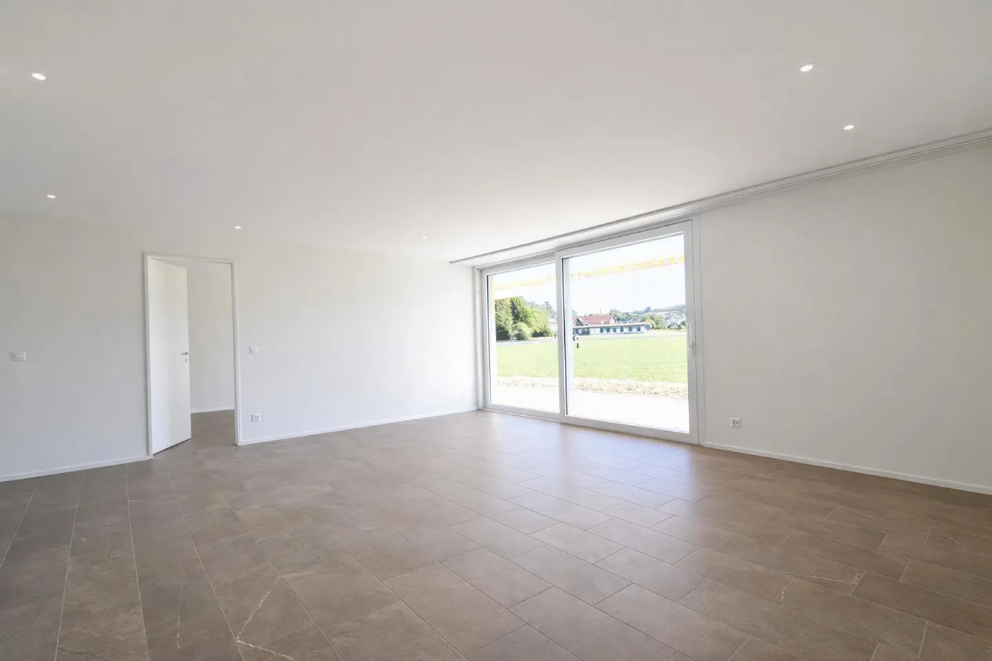 APPARTAMENTI NUOVI DI 2,5 STANZE - VIENI A VIVERE, RESTARE, GODERE - Foto 10 di 11