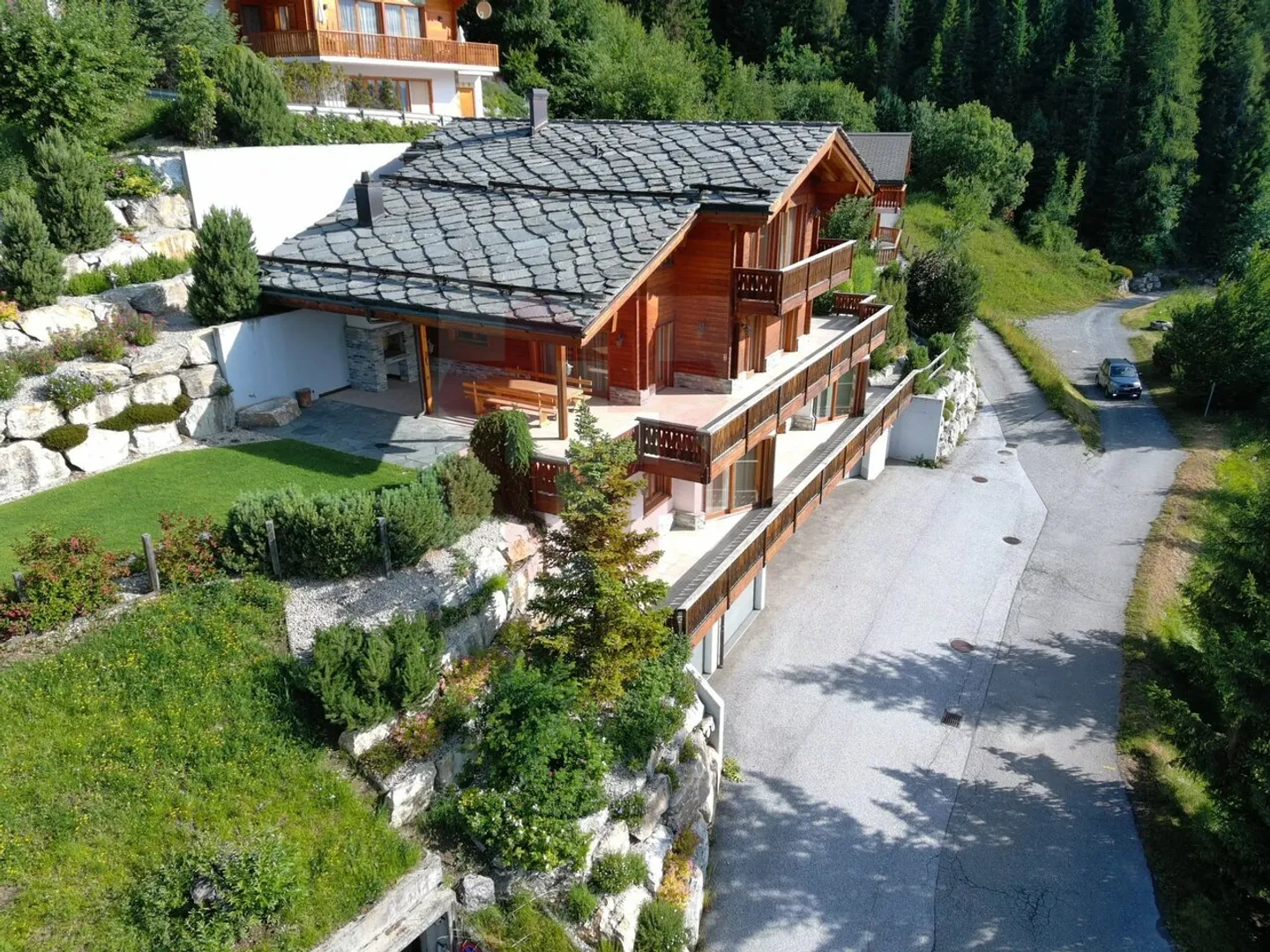 Chalet d'Exception à Anzère - Photo 3 sur 13