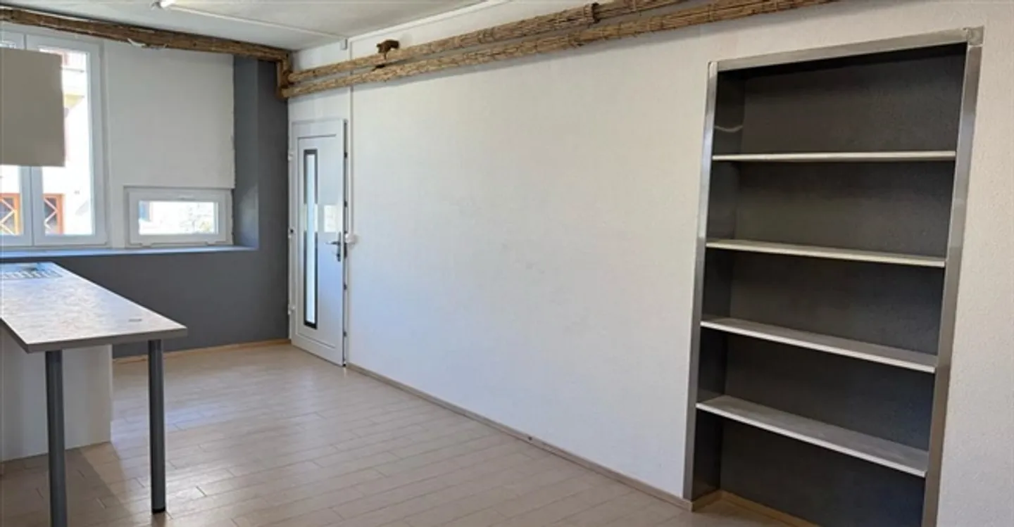 Büro 1 Zimmer - Foto 1 von 8