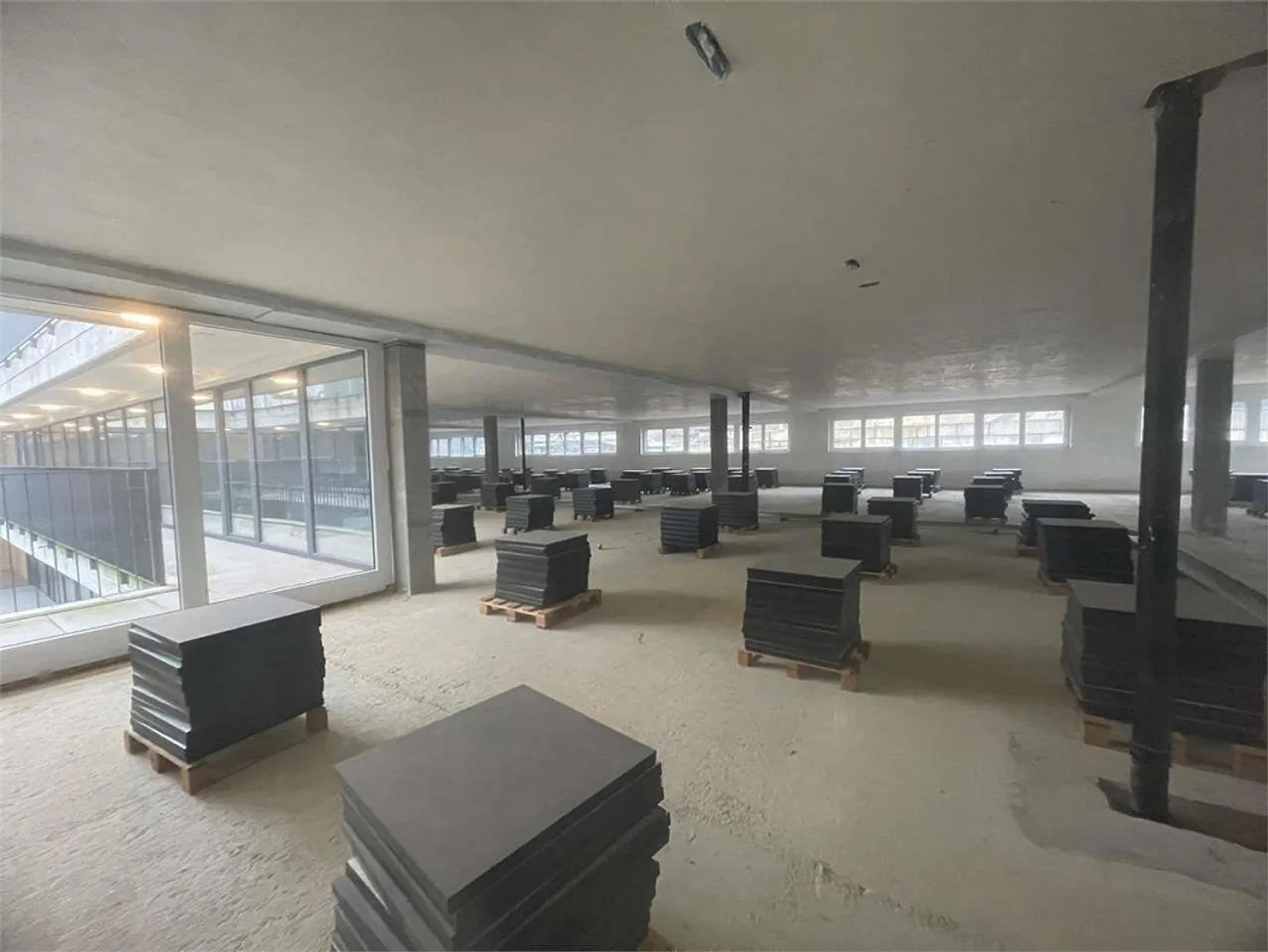 Lager/Büro Open Space von über 1.400 m² zur Miete in Vezia, N - Foto 4 von 12
