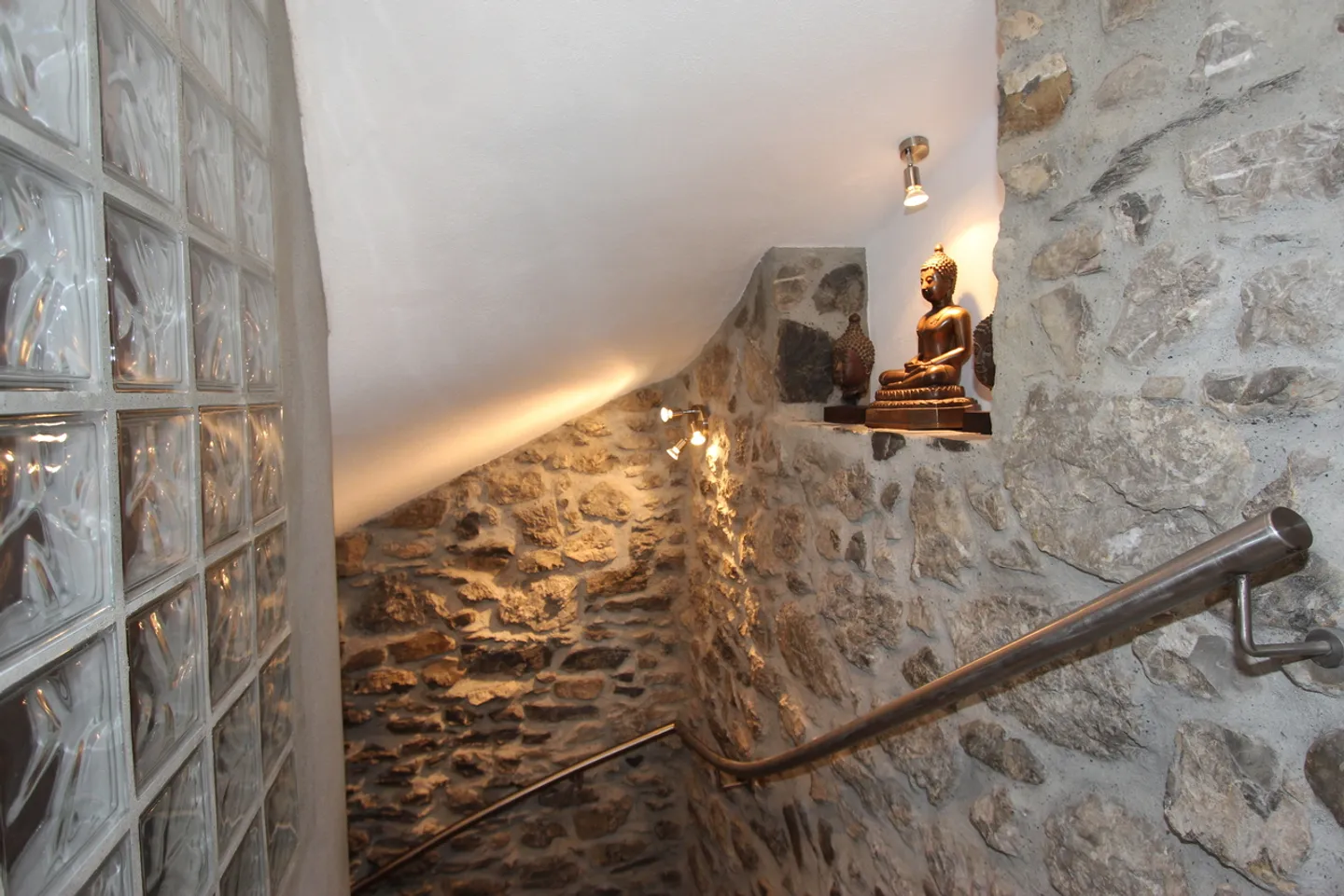 Master Villa with Panoramic View - Photo 9 of 27