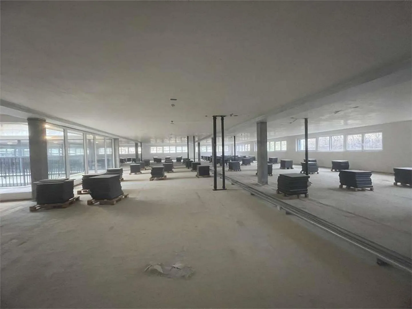 Lager/Büro Open Space von über 1.400 m² zur Miete in Vezia, N - Foto 5 von 12