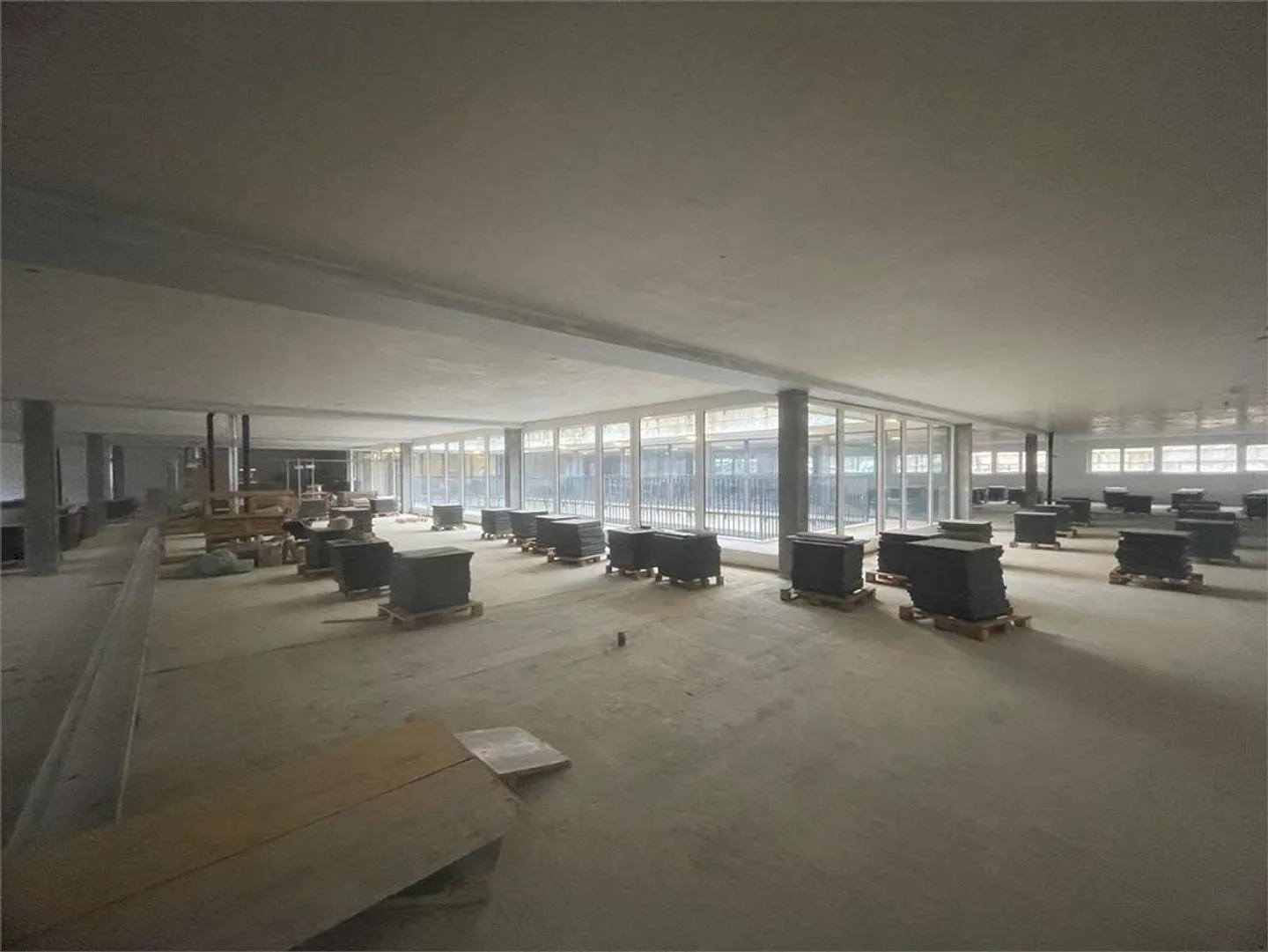 Lager/Büro Open Space von über 1.400 m² zur Miete in Vezia, N - Foto 7 von 12