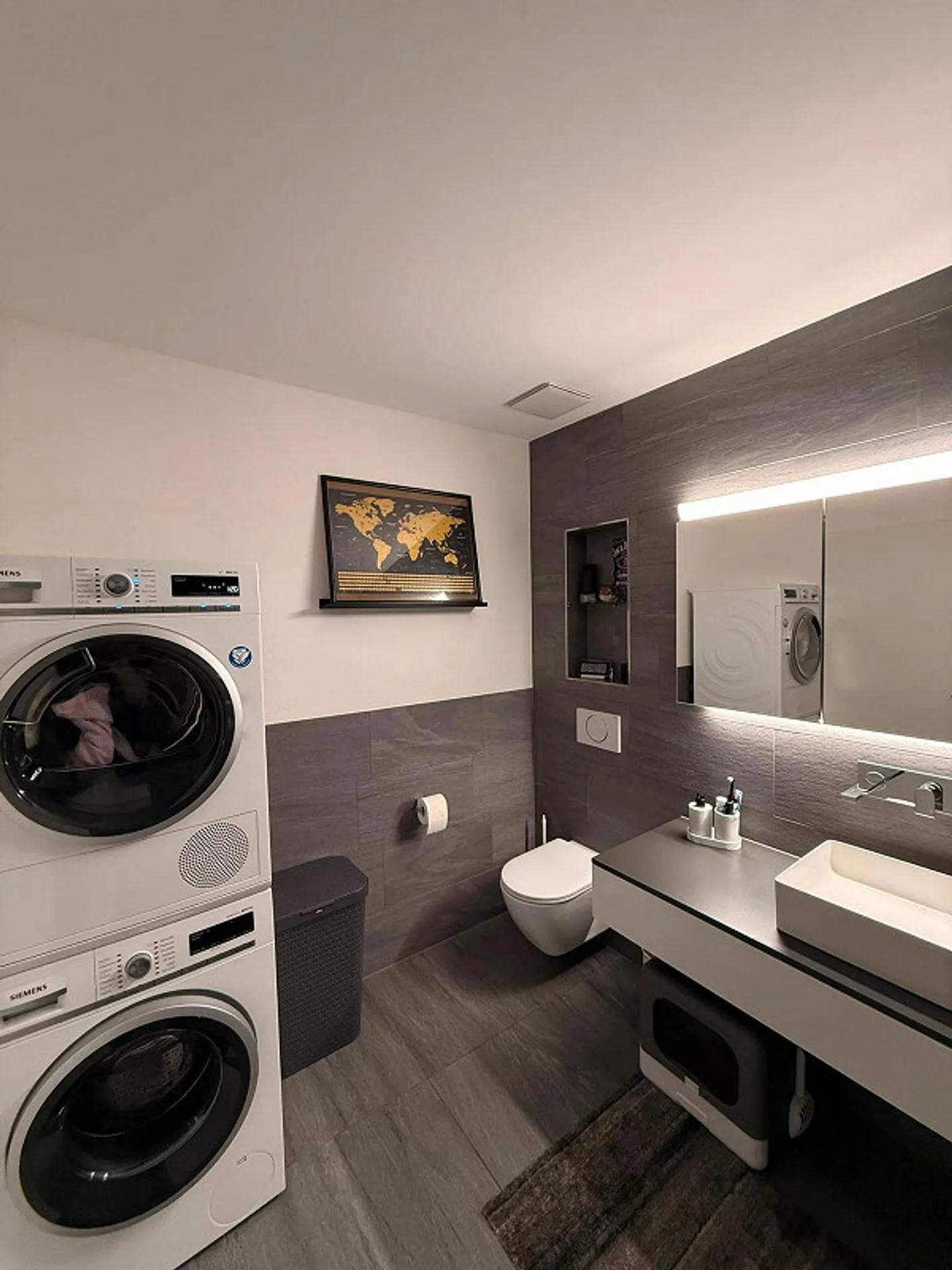 Appartement 2,5 pièces dans un emplacement de choix - Photo 2 sur 7