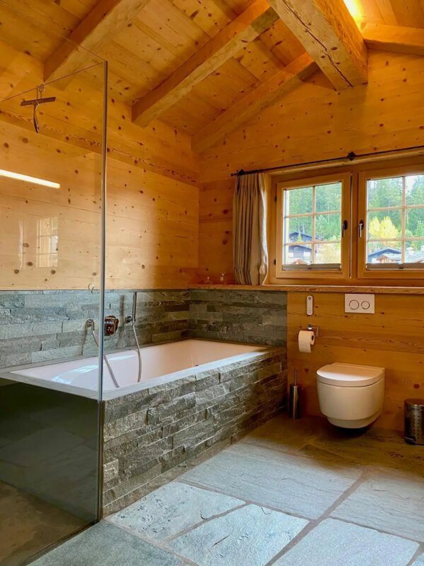 Maison individuelle MAISSEN de 7,5 pièces "LAG-PIGN" avec salle de bien-être/fitness (sauna) - Photo 6 sur 10