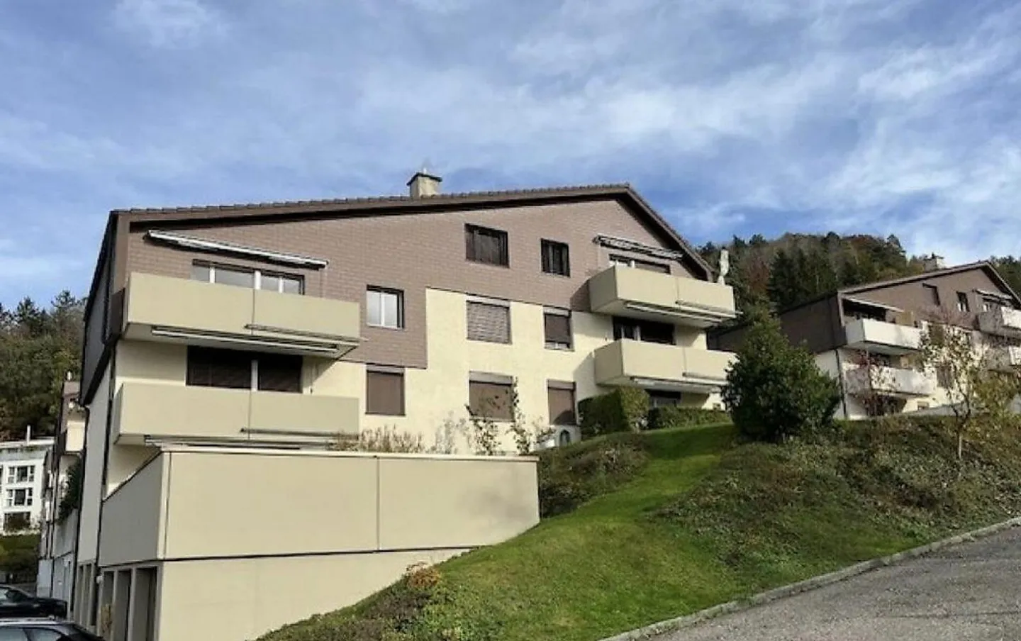 Appartement 4 pièces abordable et ensoleillé au 3ème étage – à visiter absolument ! - Photo 1 sur 1