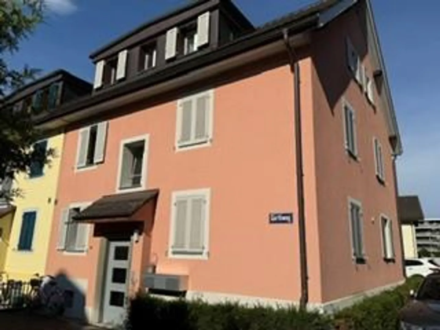 Charmante Dachwohnung in Zug - Foto 1 von 9