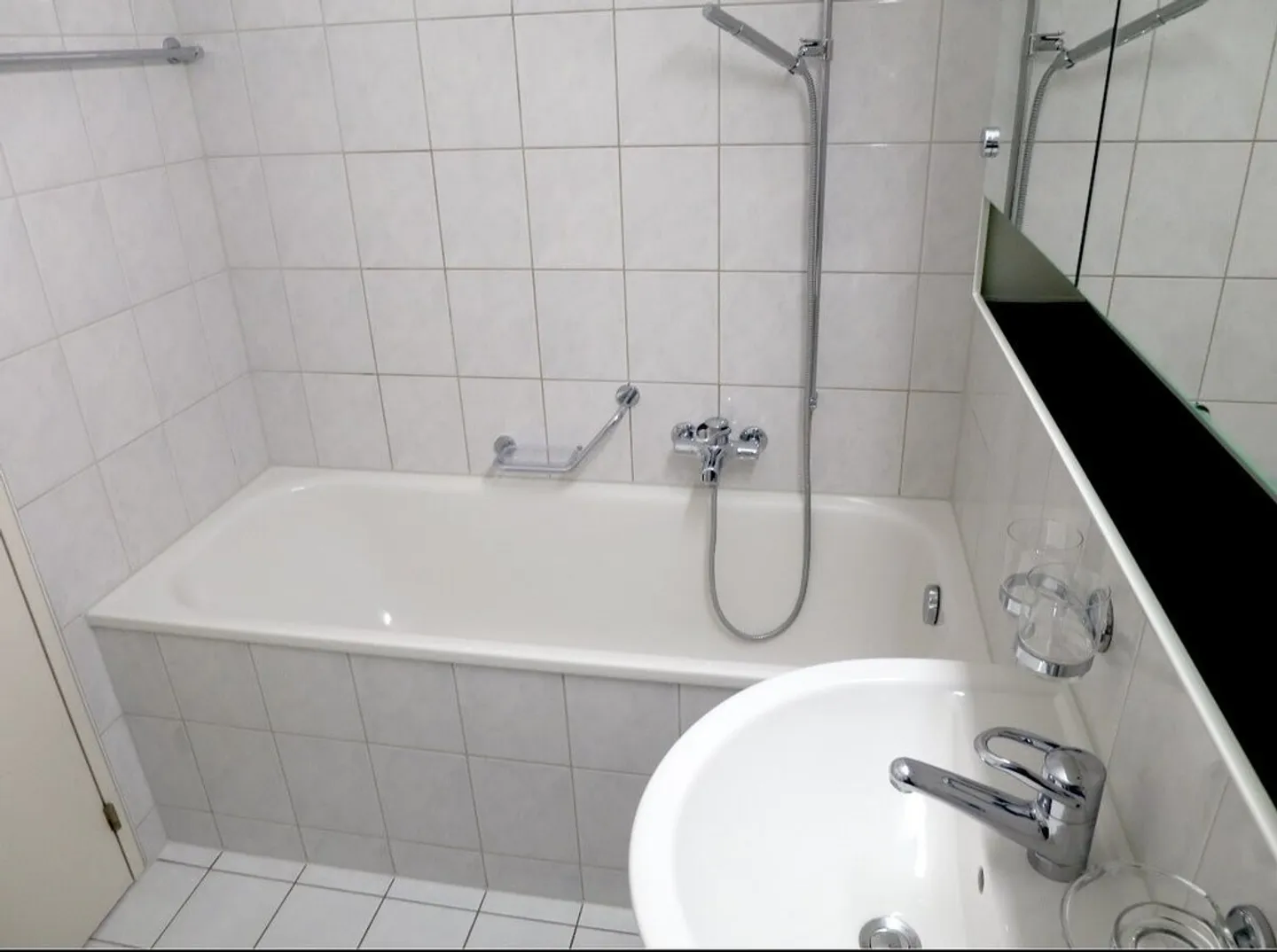 Beautiful attic apartment in the Breitenrain district - Photo 8 of 9