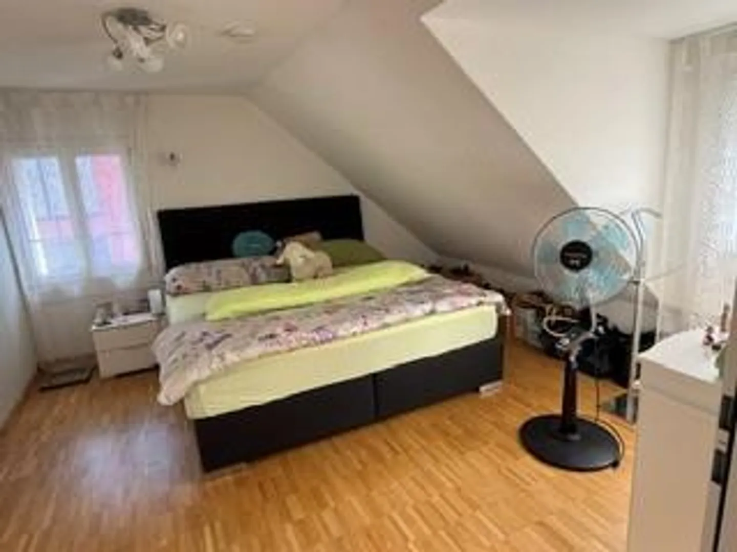 Charmante Dachwohnung in Zug - Foto 7 von 9