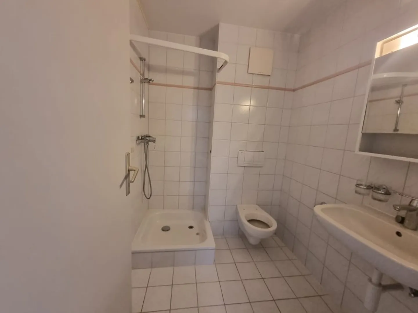 00430 - Apartment 4.5 rooms - Ch. des Pièces Chaperon 3 - CORTAILLOD - Photo 7 of 7