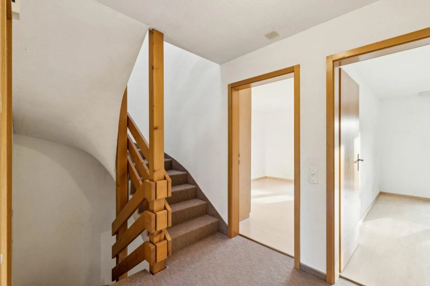 Spacious living in the heart of Hagendorn - Photo 11 of 26