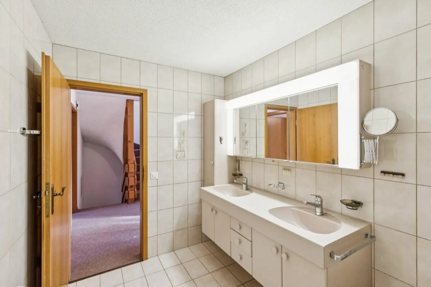 Spacious living in the heart of Hagendorn - Photo 13 of 26