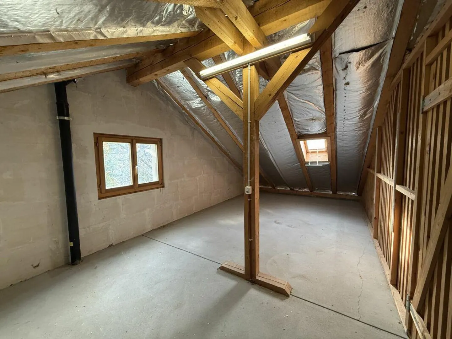 Sonnige 4.5-Zimmer-Erdgeschosswohnung im beliebten Riehen mit Hobbyraum, ausbaubarem  Estrich und viel Entwicklungspotential - Foto 12 von 12