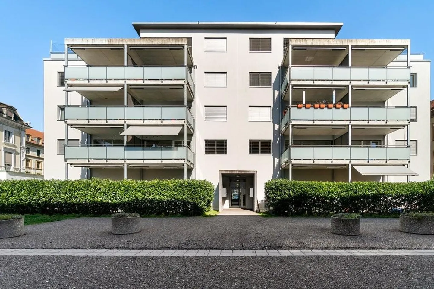 Modernes Apartment in Biel - Foto 2 von 12