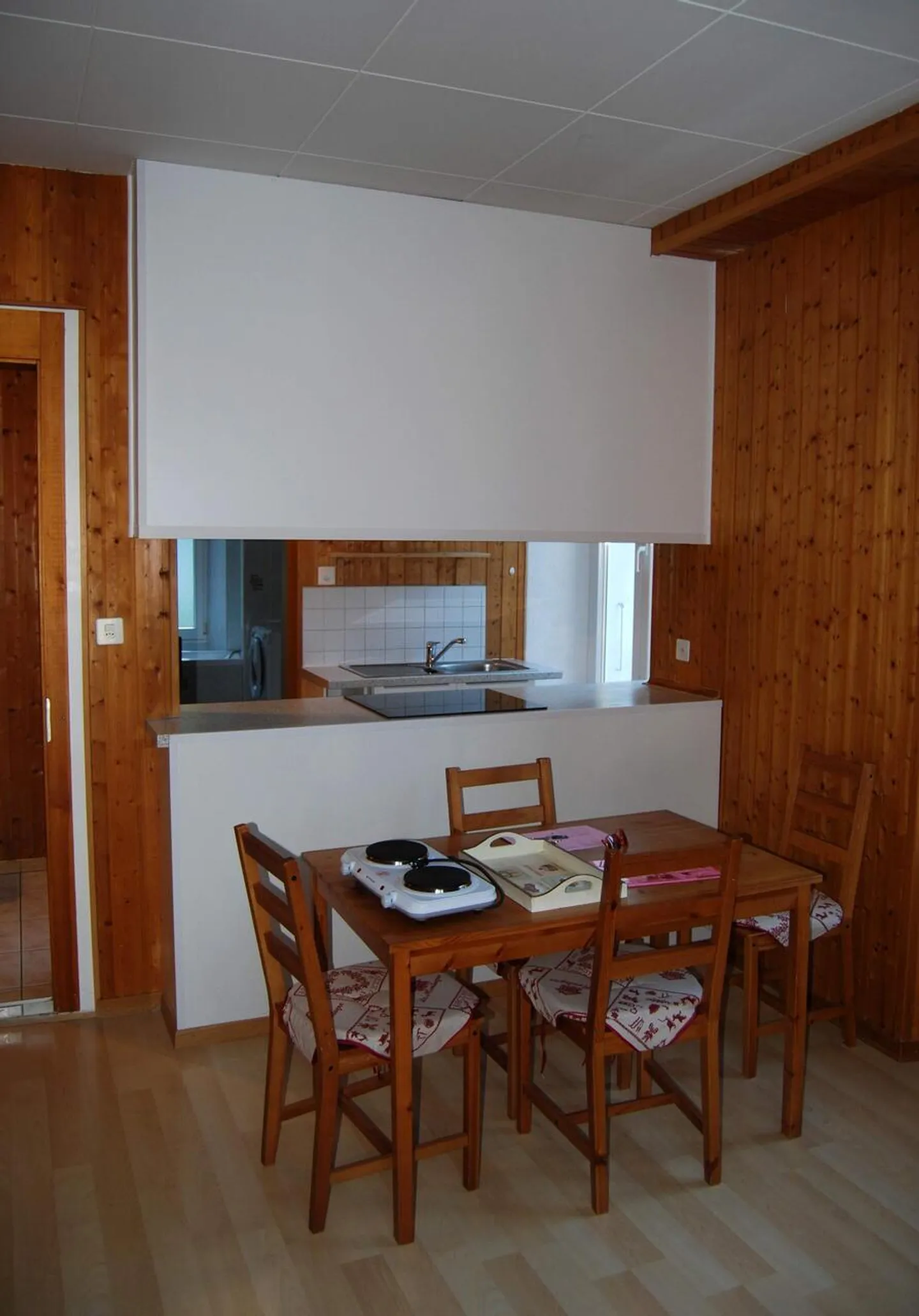 2.5 rooms on the 1st floor - Photo 10 of 16