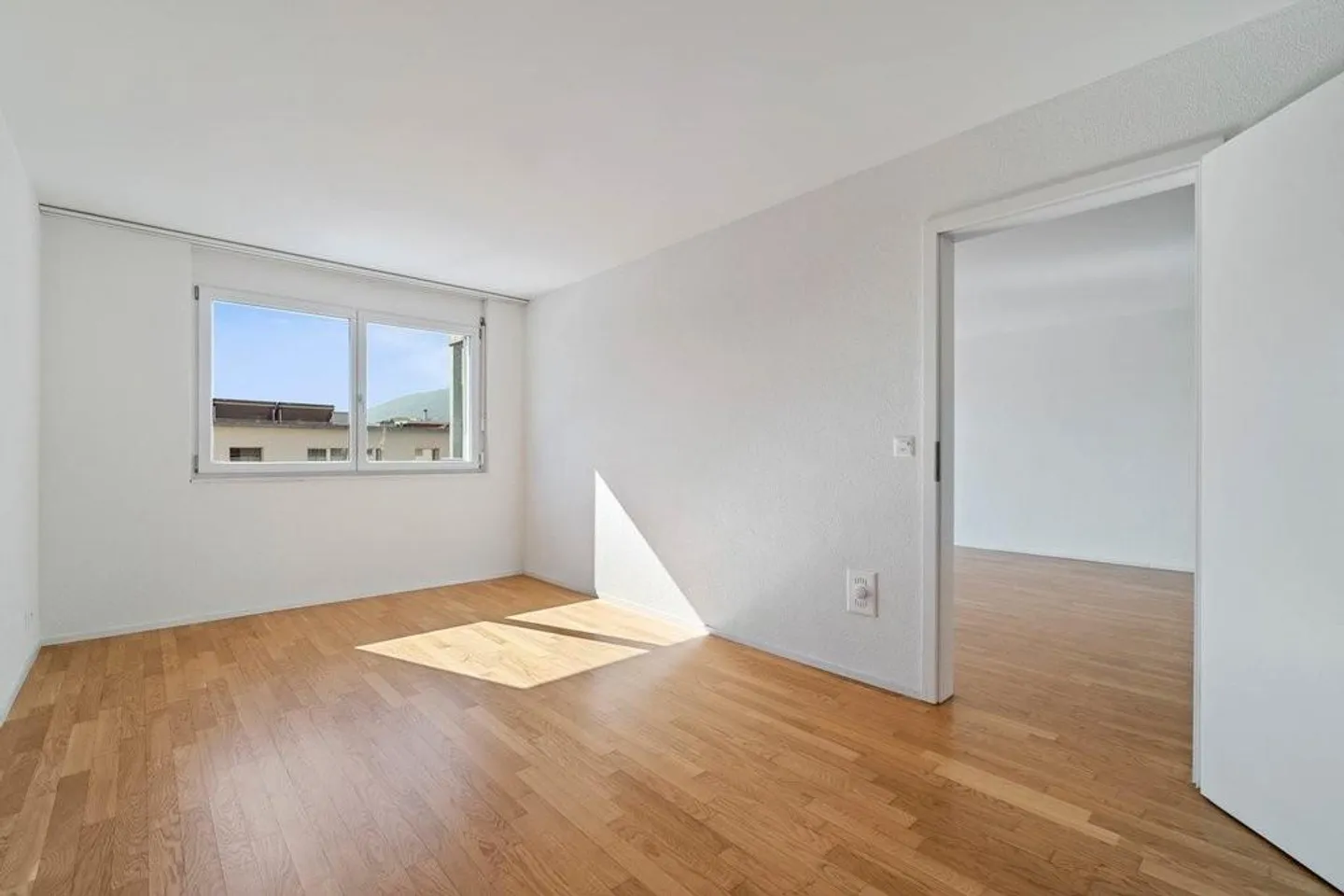 Modernes Apartment in Biel - Foto 8 von 12