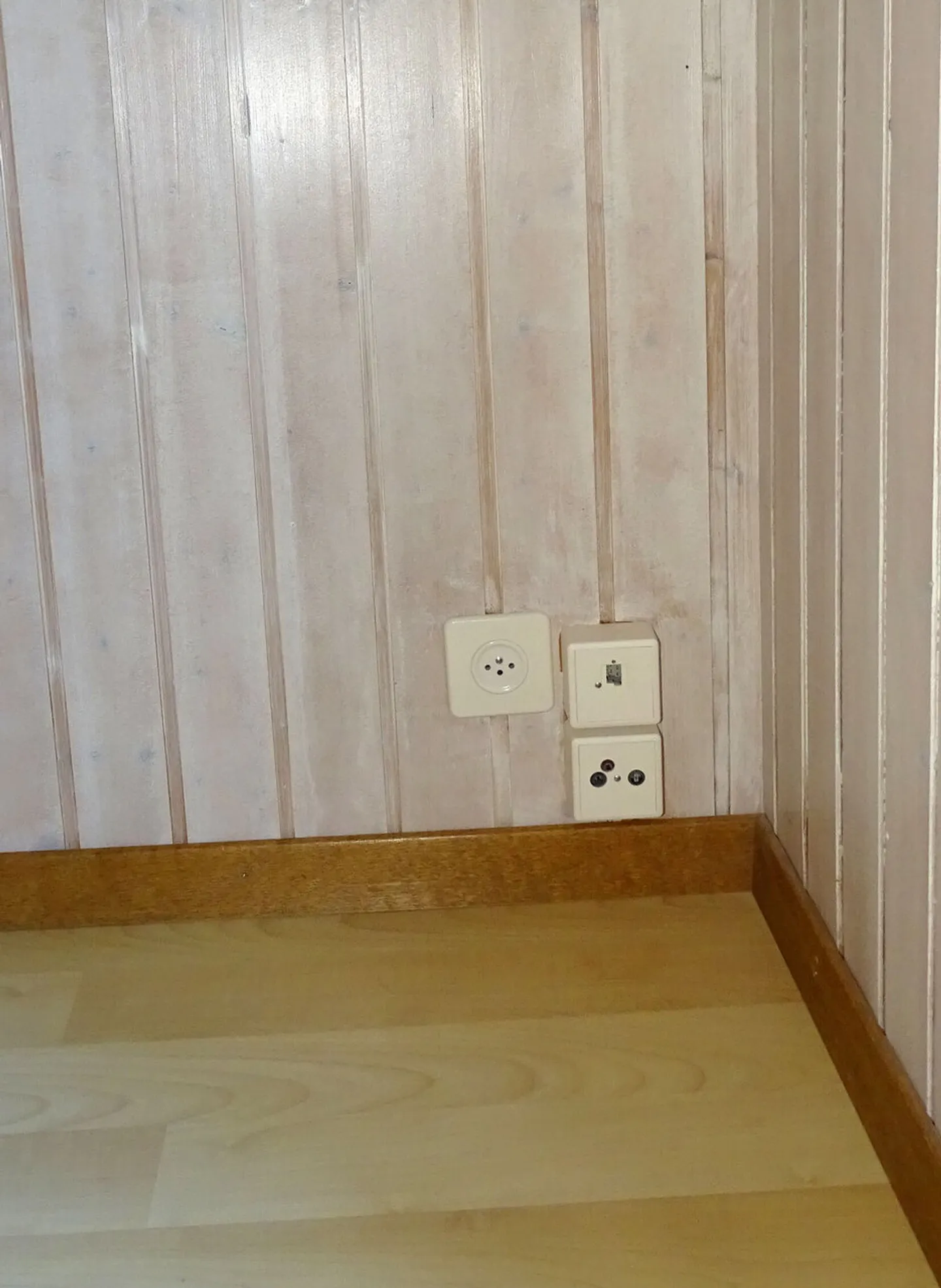 2.5 rooms on the 1st floor - Photo 5 of 16