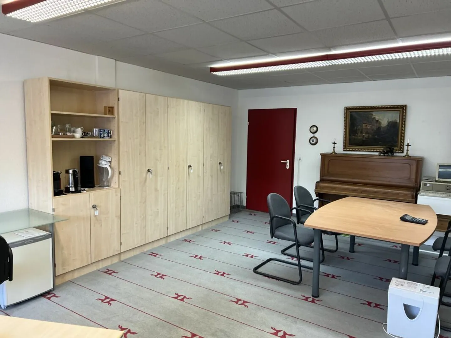 Attractive commercial space - Photo 3 of 4