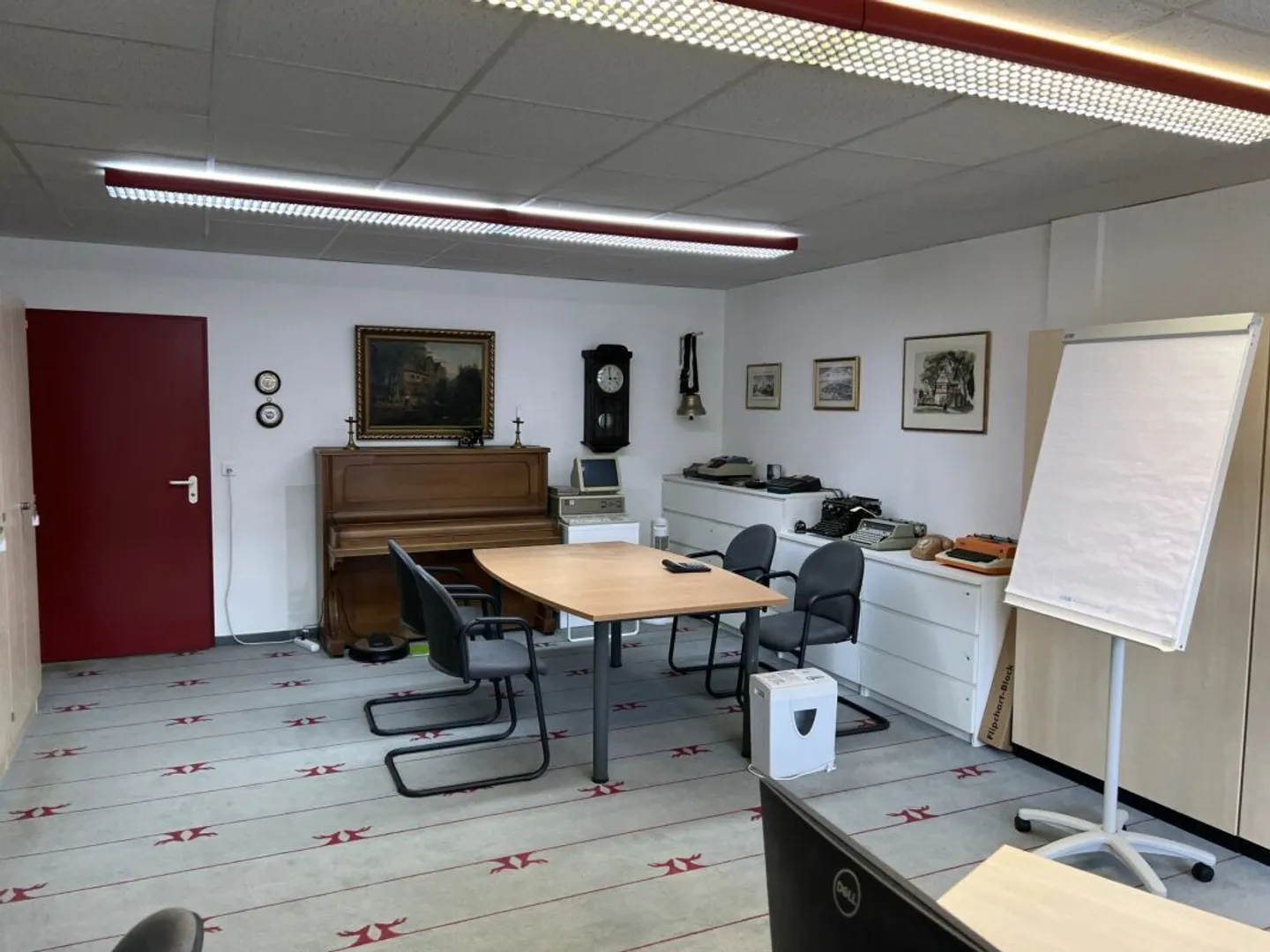 Attractive commercial space - Photo 4 of 4