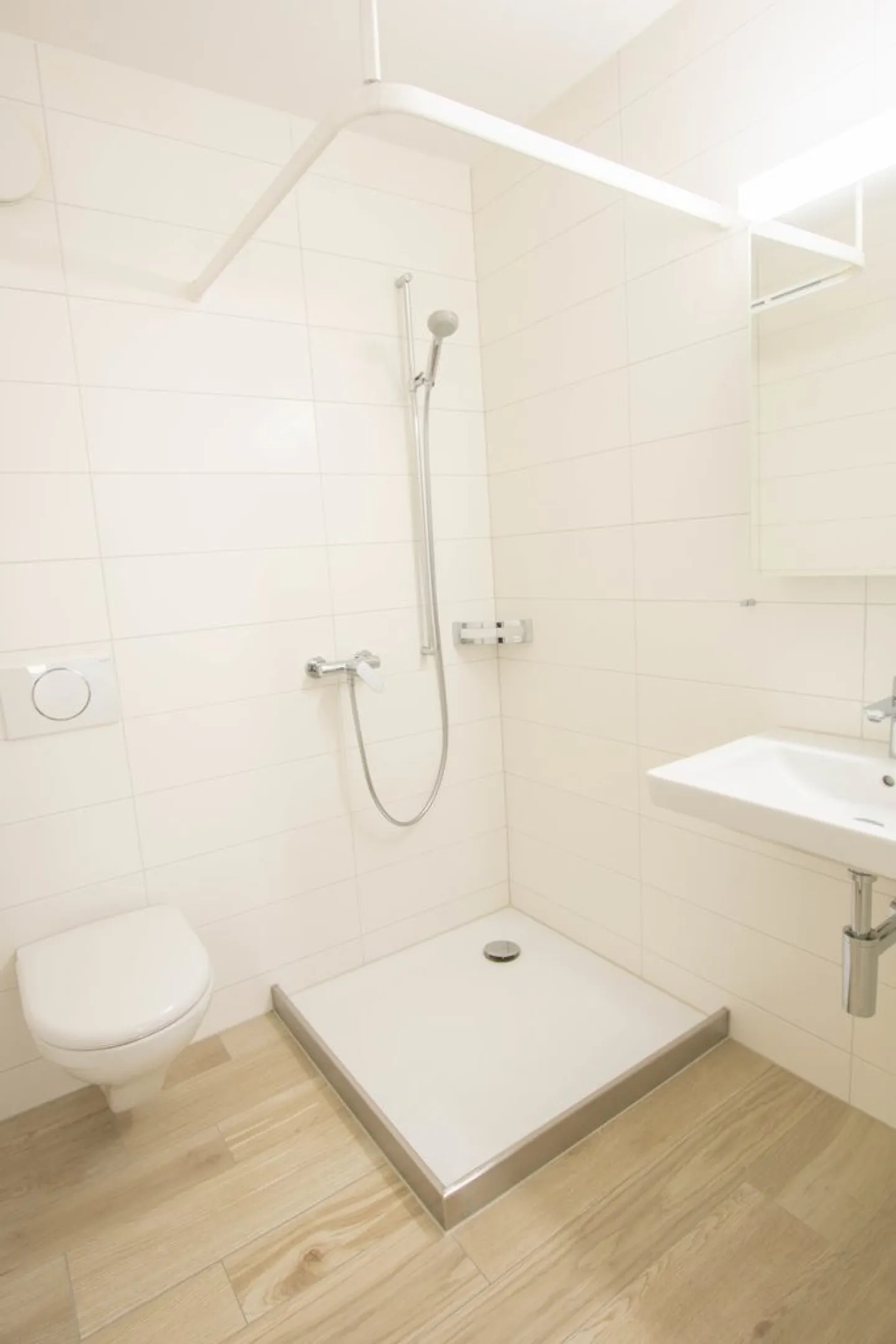 Bright 3.5-room apartment with a view of the Bieler Schüssinsel - Photo 7 of 11