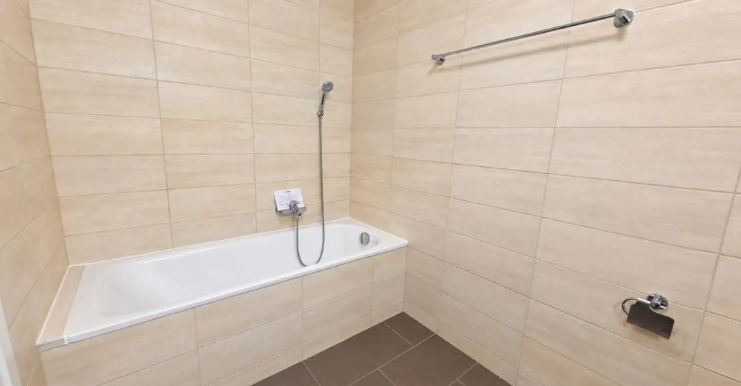 Modern 2-room apartment with balcony - Photo 6 of 11