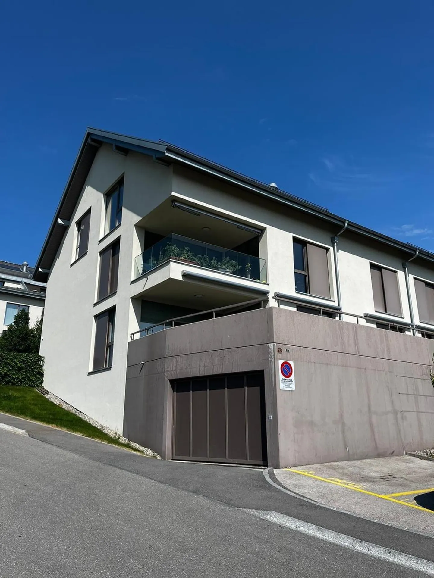 Stunning recent duplex of 3.5 rooms with partial lake view - Photo 12 of 12