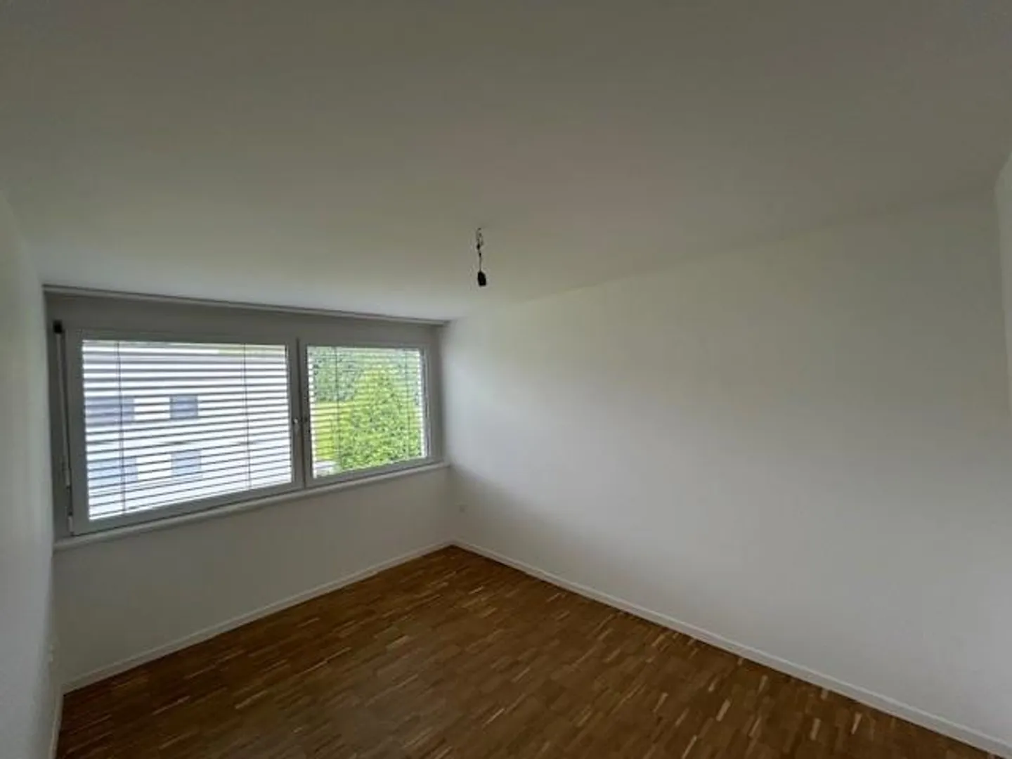 Appartamento attico di 4,5 stanze in una posizione tranquilla - Foto 7 di 11