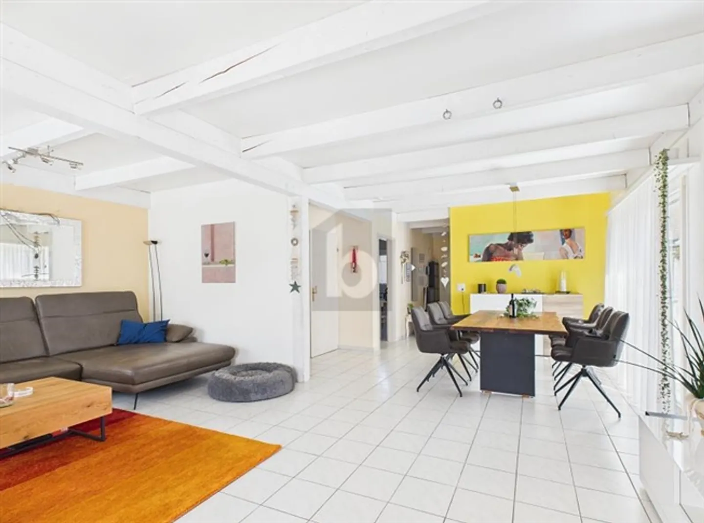 ILLUMINATO CON GIARDINO PARADISIACO - Foto 2 di 6