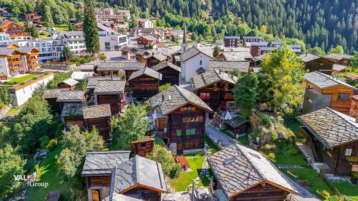 Un pezzo di storia del Vallese - Incantevole appartamento duplex 3.5 locali con vista sulle montagne - Foto 2 di 13