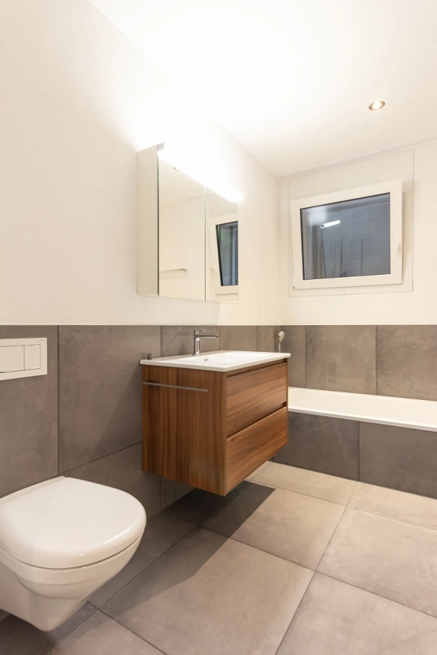 Appartamento spazioso 4.5 locali - Foto 3 di 14