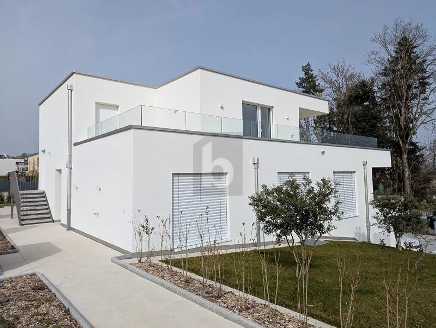 LUXURIÖSE RUHEOASE MIT HIGH-END TECHNIK - Photo 1 of 6