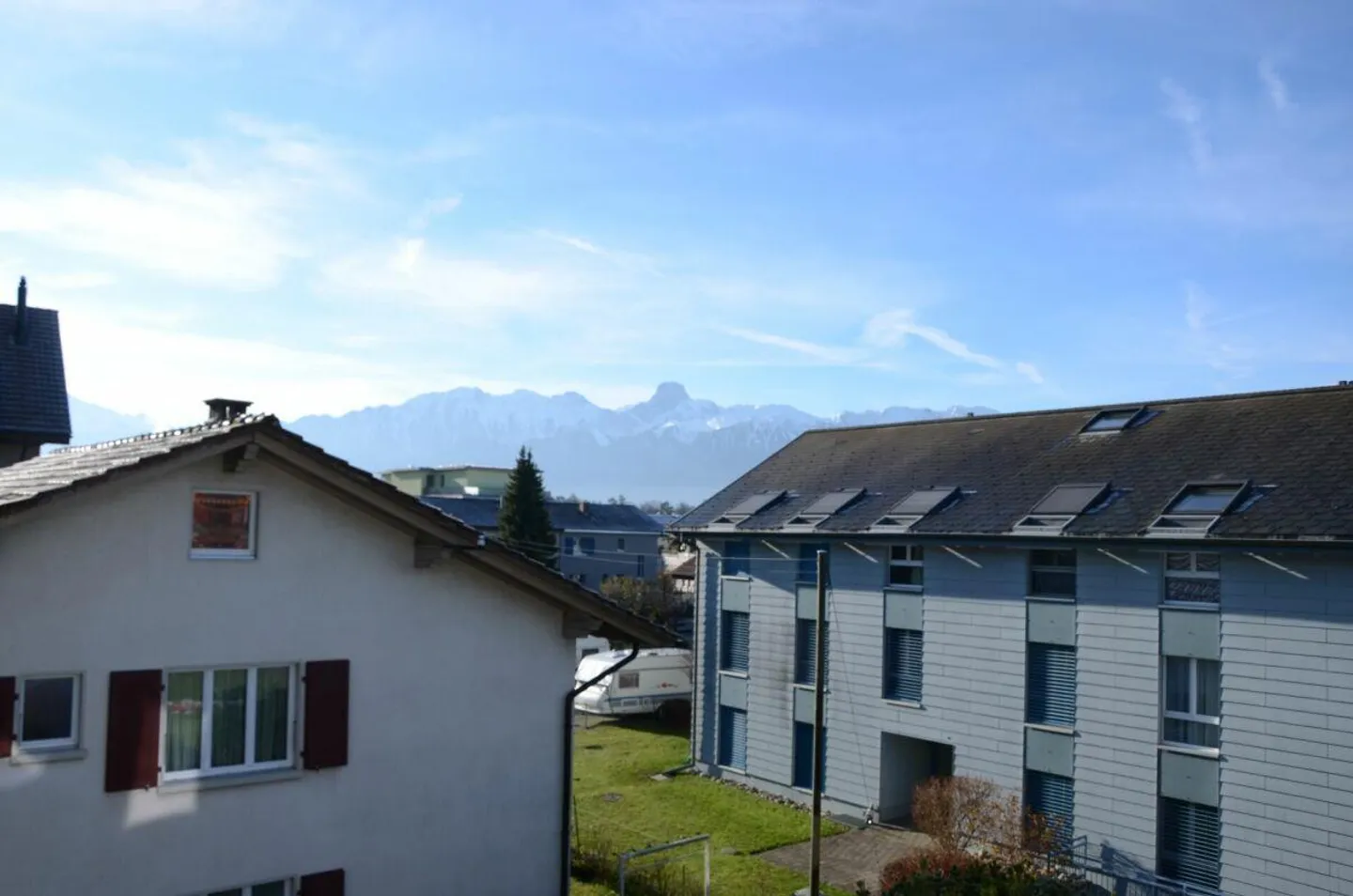 Sonnige 4.5 Zimmerwohnung mit Galerie - Foto 1 von 15